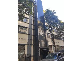 液壓升降臺(tái)